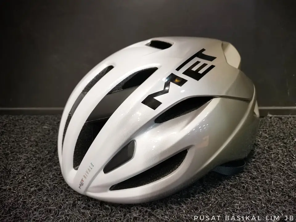 Met Rivale Mips Helmet.................