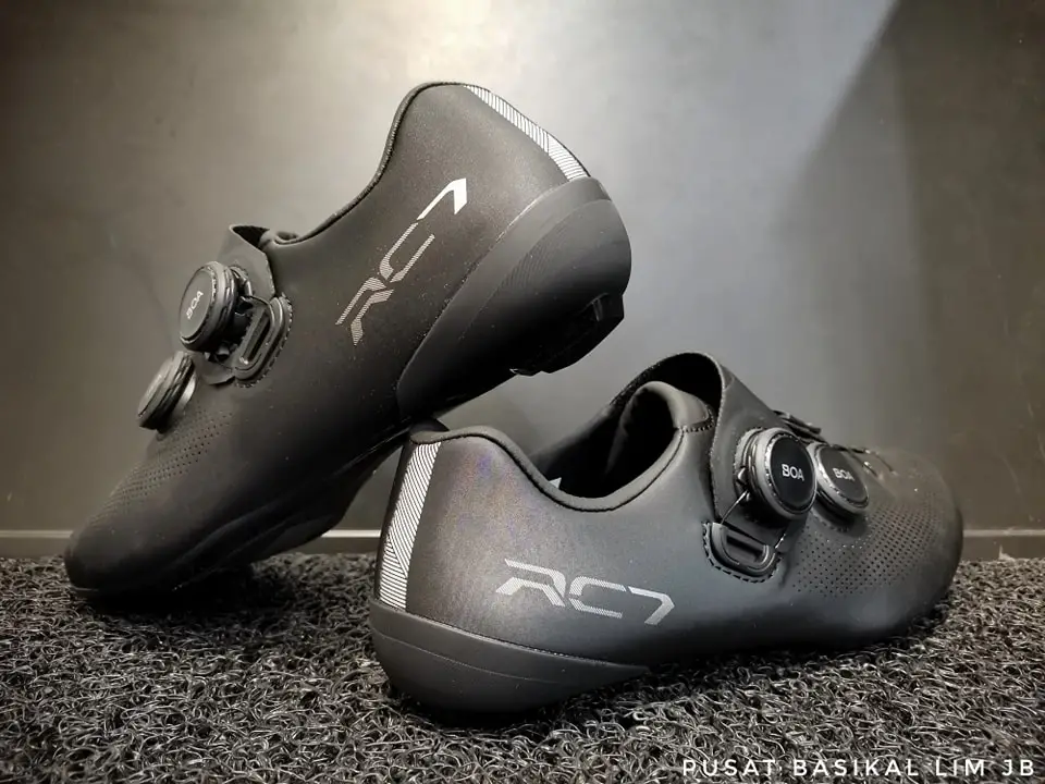 Shimano RC703 Road Shoe