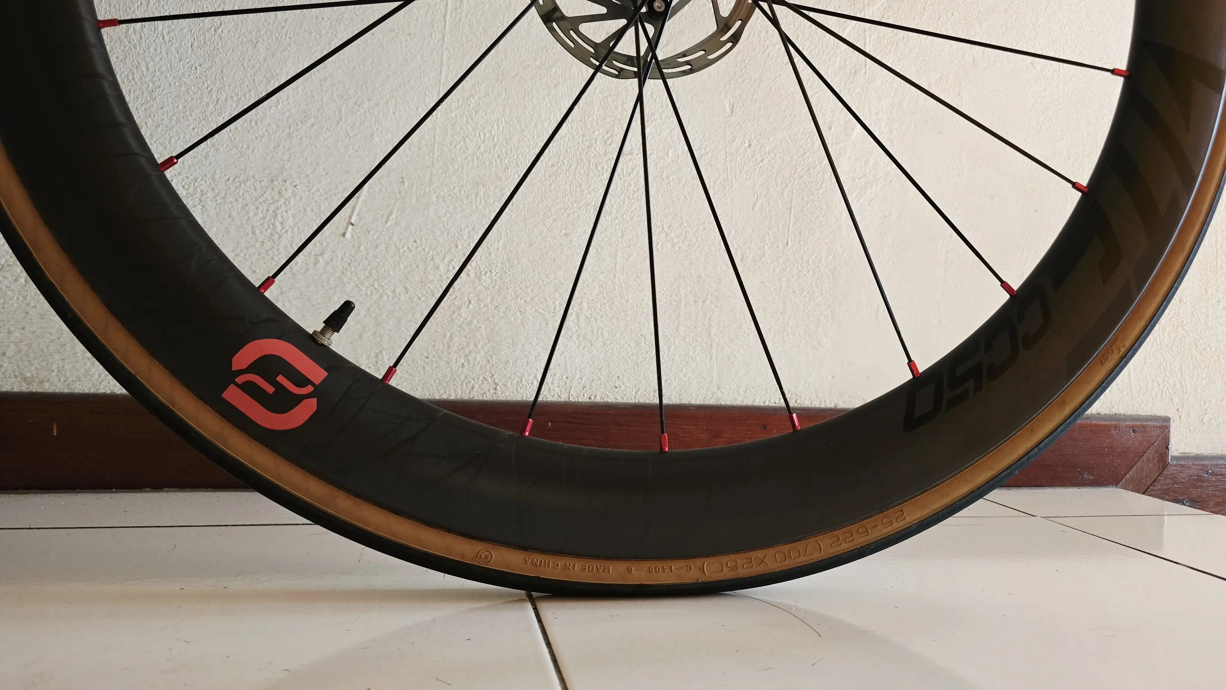 Vallen Carbon Road Bike size 44