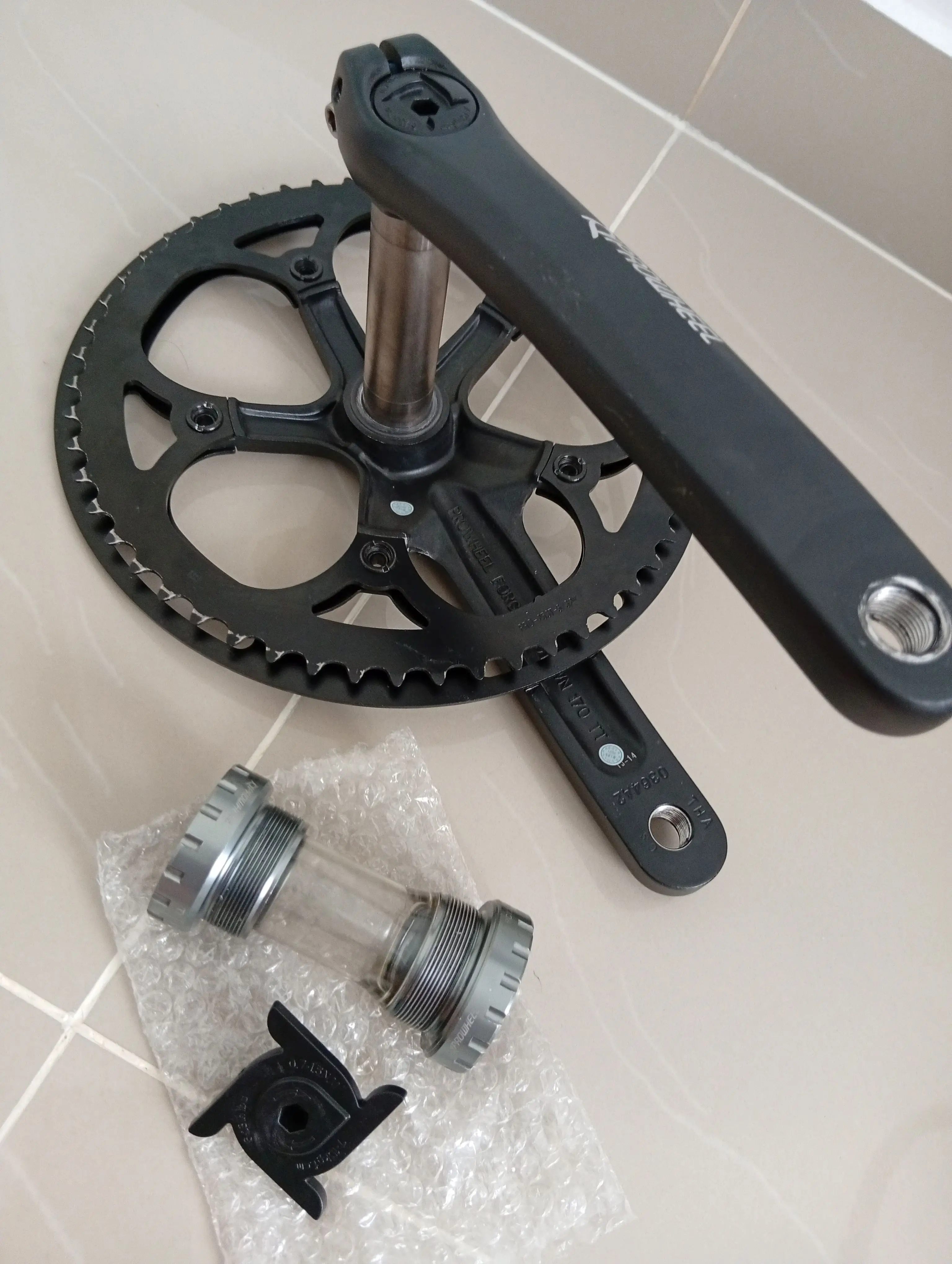 [PRICE: RM150] [Self-Collect/COD] [Pre-owned 9/10 Like New] Original PROWHEEL Midtown Hollowtech II Crankset + BB + LITEPRO Chainguard + 53T chainring (FREE: BENGGUO Out Front GPS/Light Mount)