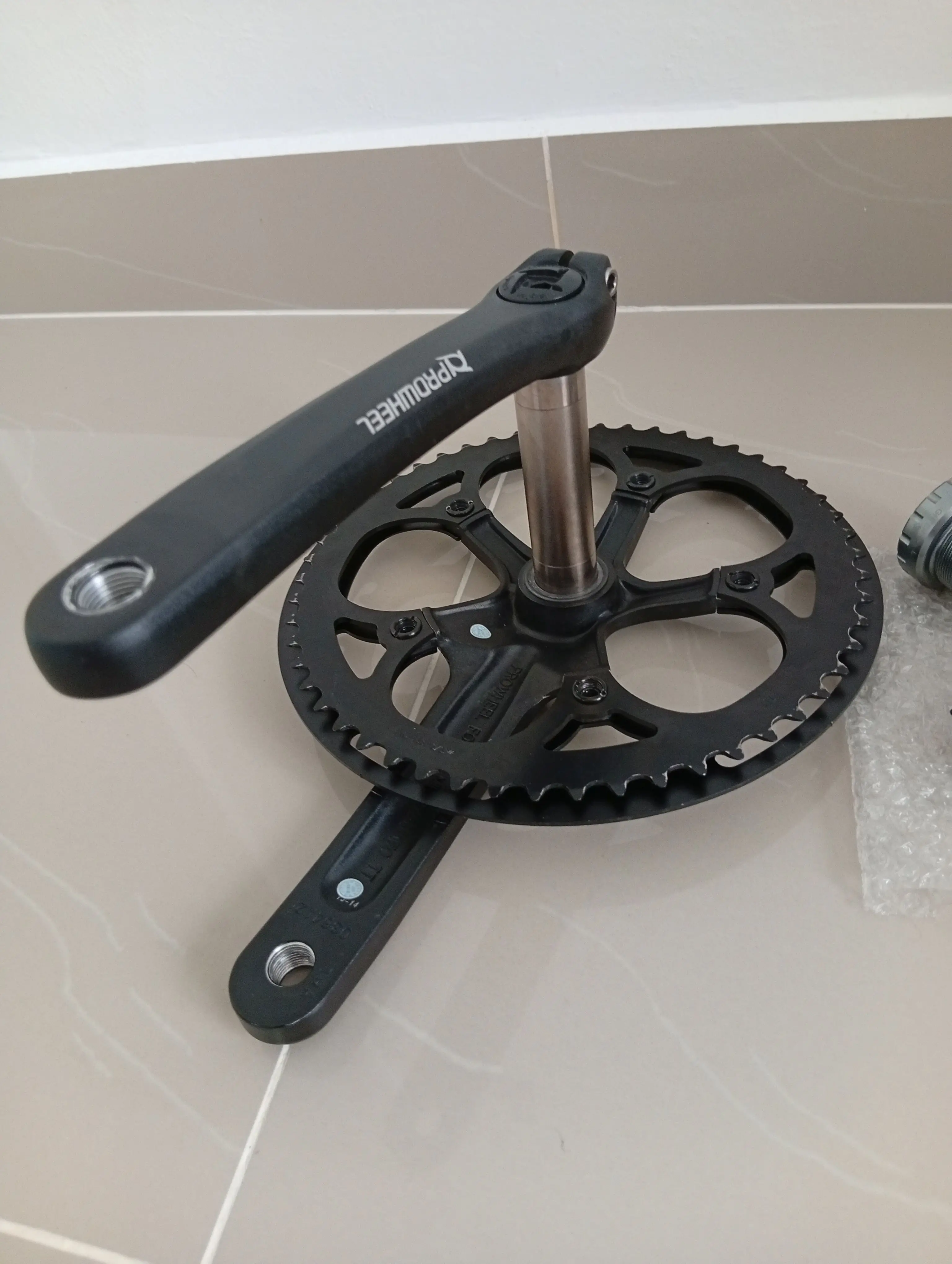 [PRICE: RM150] [Self-Collect/COD] [Pre-owned 9/10 Like New] Original PROWHEEL Midtown Hollowtech II Crankset + BB + LITEPRO Chainguard + 53T chainring (FREE: BENGGUO Out Front GPS/Light Mount)