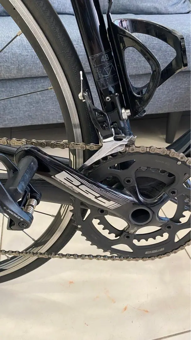 Cervelo R2 Carbon Road bike Shimano 105 - Beautiful frame