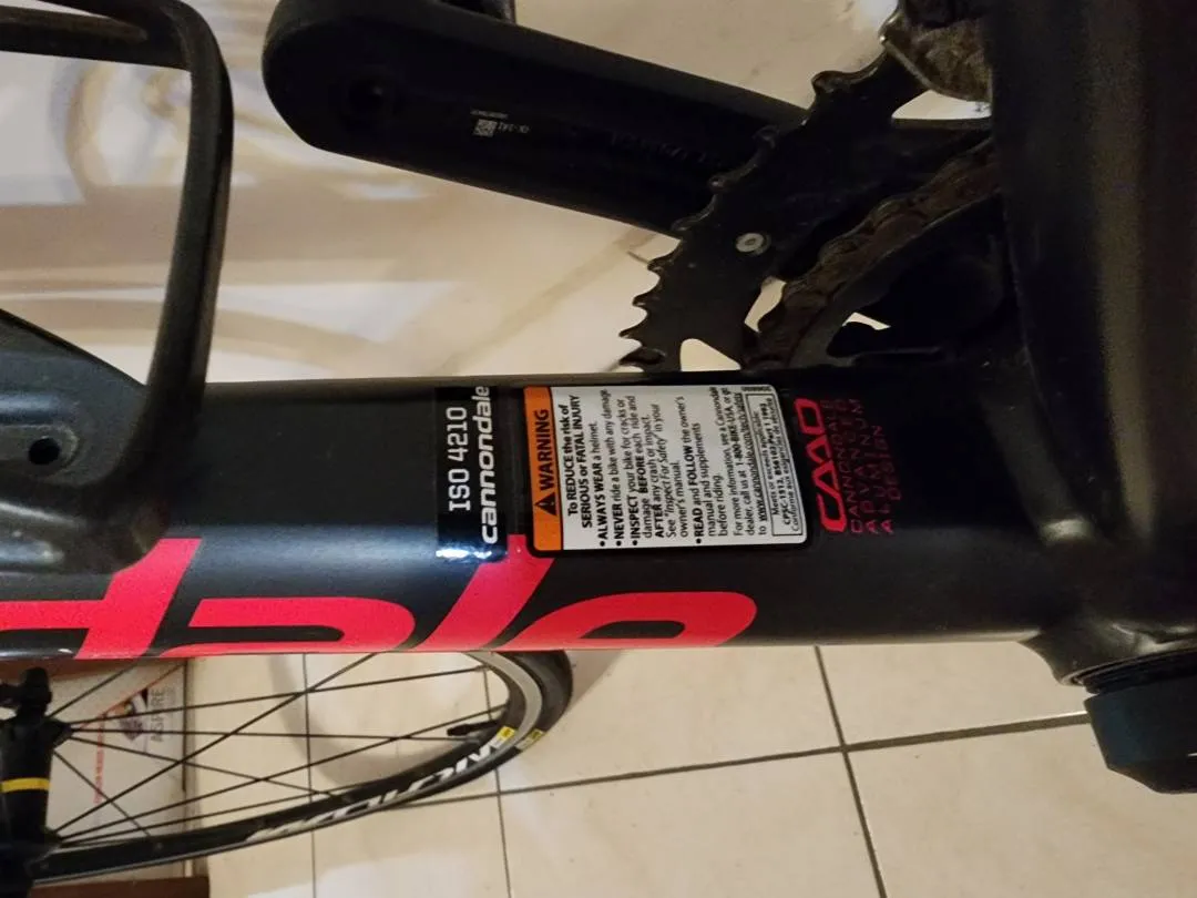 Cannondale CAAD 12 105 Complete Bike - Size 44 Women Geometry Cannondale CAAD 12 105 Complete Bike - Size 44 Women Geometry