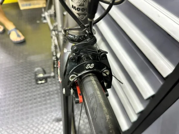Moots Vamoots RSL Titanium Bike — photo 4