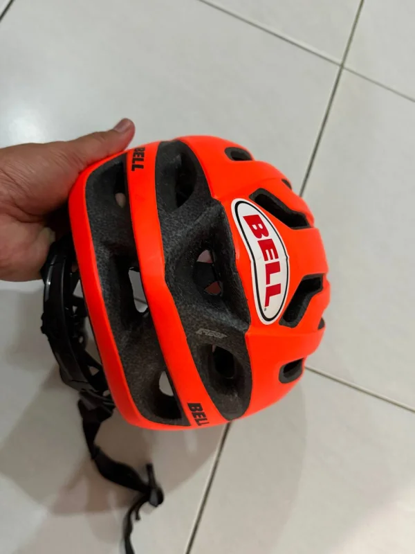 BELL HELMET FREE SIZE — photo 3