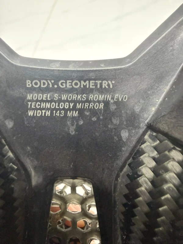 S-Works Romin Evo with Mirror (143mm) Carbon rail - Like New !!! — photo 2