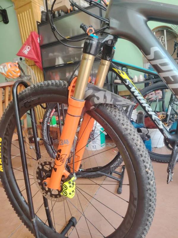 Fox Factory 34 Float (29er) 120mm travel - Brand New !!! Gloss Orange — photo 3