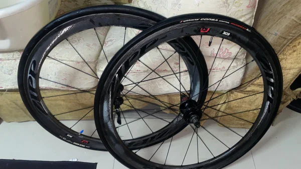 Trainer and wheelset — photo 2