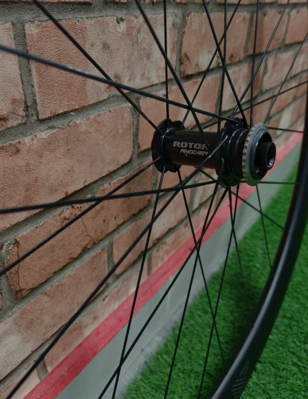 Rotor C45 Carbon SL Disc Wheelset (Clincher; Shimano)  Brand New !!! — photo 6