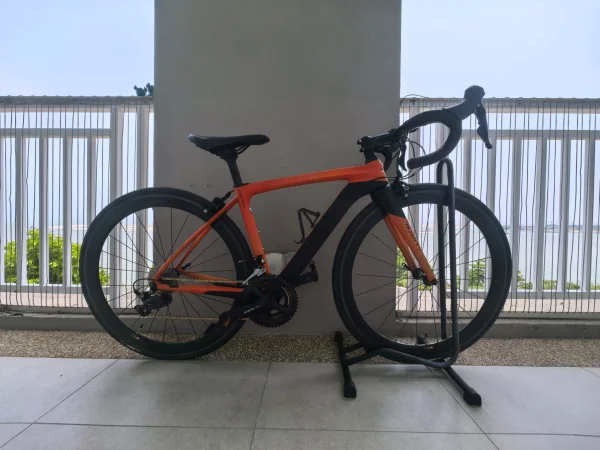 Alcott Ascari Silhouette Full Shimano 105 Roadbike Bicycle (44cm) — Used Alcott Road Bikes (complete) for sale in Pulau Pinang, Malaysia