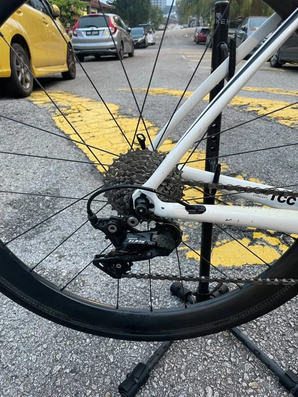 ALCOTT ASCARI ROAD BIKE SHIMANO 105 — photo 5