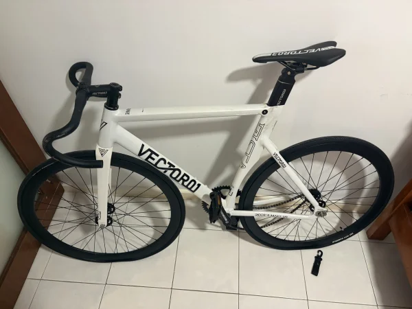 Vectorpista fixed gear bike (South Korea brand) / shimano pro handle bar — Used Fixie / Singlespeed for sale in Kuala Lumpur, Malaysia