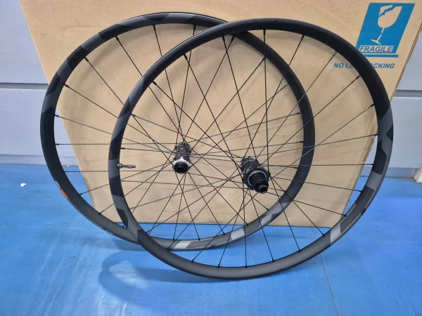 Shimano XTR M9200 (Wheelset) 1150g - Brand New !!! — photo 2