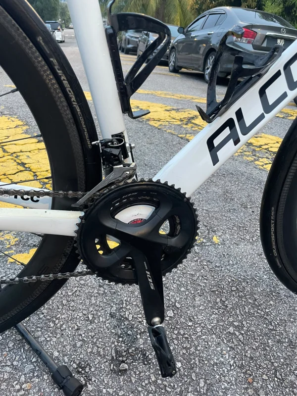 ALCOTT ASCARI ROAD BIKE SHIMANO 105 — photo 4