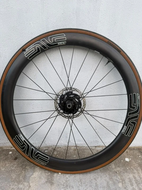 Enve Ses 4.5 Air Disc + Chris King Hub - (Like New !!!) — photo 3
