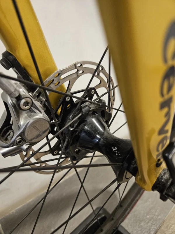 Airbrushed White Gold Cervelo R3 Disc Brake for Sale — photo 8