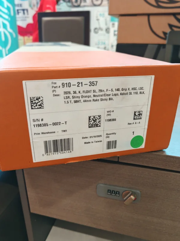 2026 Fox Factory 36 Float SL - Gloss Orange (29er/27.5+) 160mm - (Brand New!!) — photo 5