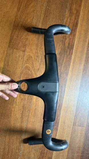 Canyon CP0047 Carbon Pro Cockpit 400mm / 80mm — Used Handlebars for sale in Kuala Lumpur, Malaysia