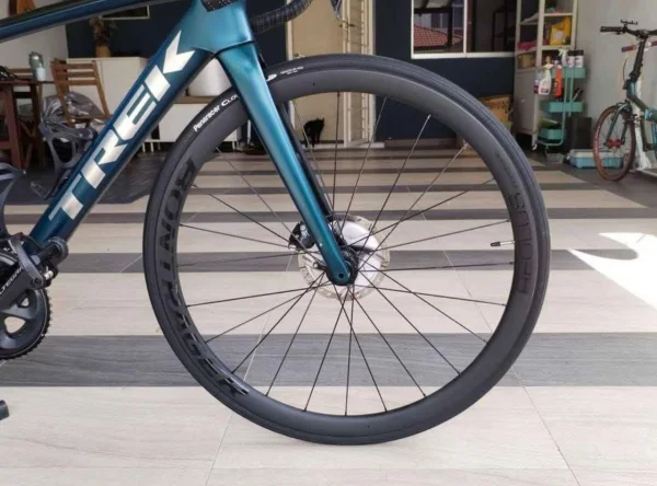 TREK Domane SL5 upgraded — Used Trek Road Bikes (complete) for sale in Johor, Malaysia