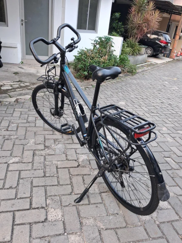 Giant Trooper 5300 2022 Touring Bike — photo 2