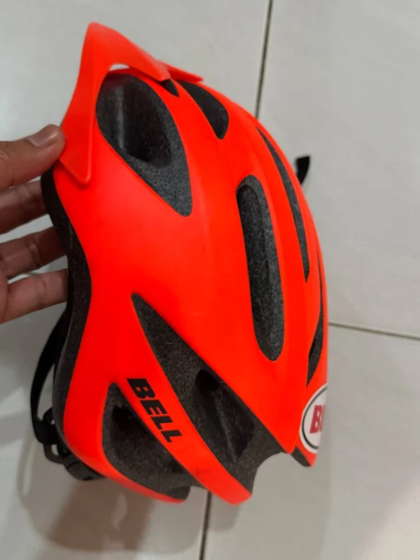 BELL HELMET FREE SIZE — photo 2