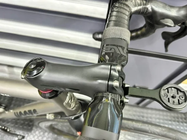 Moots Vamoots RSL Titanium Bike — photo 6