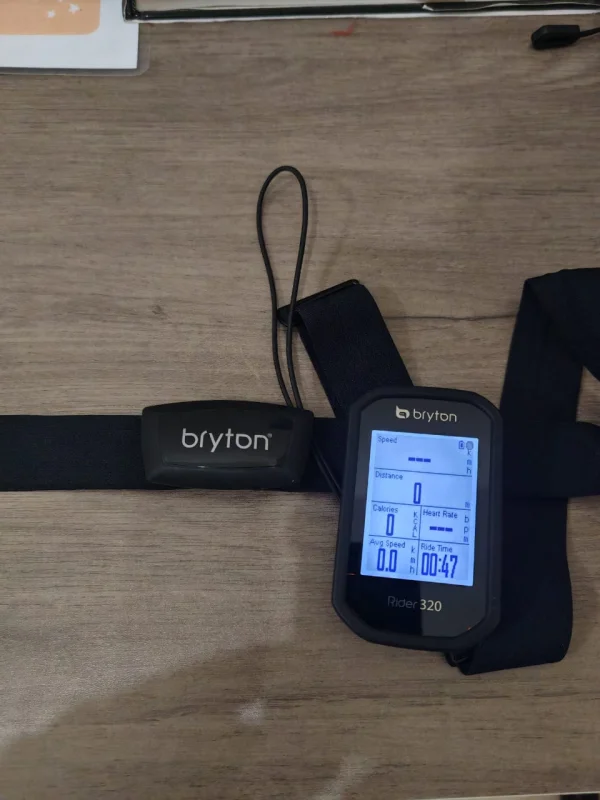 Bryton Ryder 320 + HR sensor + Mount (Like New !!) — Used Bryton Cycle Computers for sale in Kuala Lumpur, Malaysia