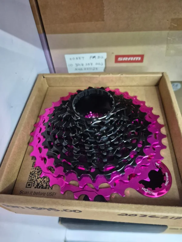 Neutron Lightweight MK2 Cassette (11-34t) - Brand New !! — photo 3