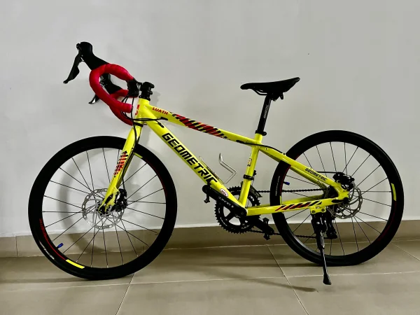 Geometric Luath 24" Road Bike (Suitable for 8 - 12 Years Old) — Used Geometric Road Bikes (complete) for sale in Kuala Lumpur, Malaysia
