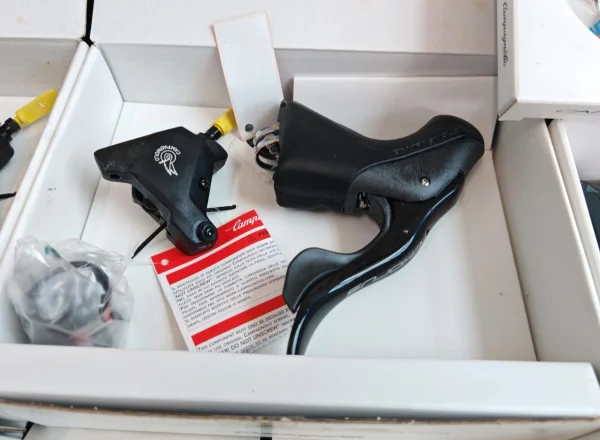 Campagnolo Chorus 12 speeds DISC (Brand New) — photo 3
