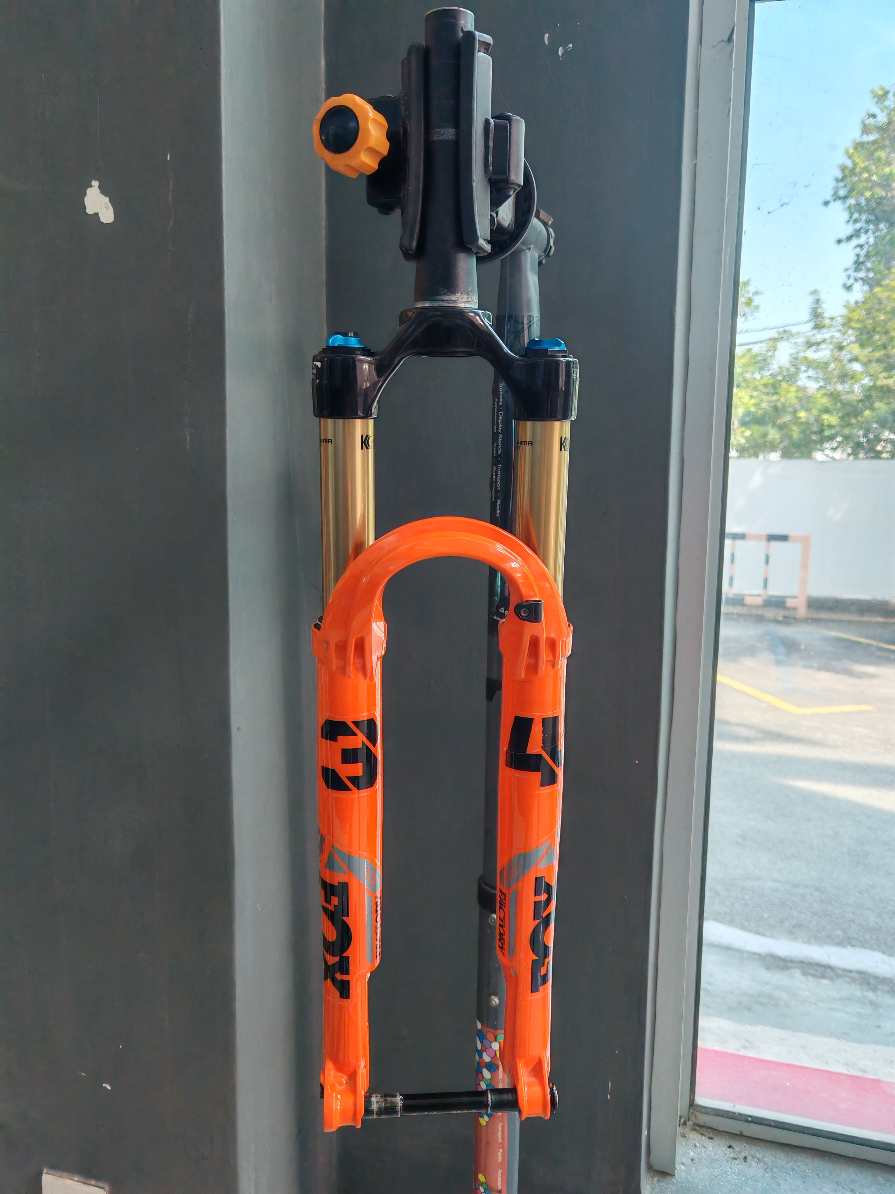 Fox Factory 34 Float (29er) 120mm travel - Brand New !!! Gloss Orange  WTS — used bicycle for sale in Kuala Lumpur, Malaysia