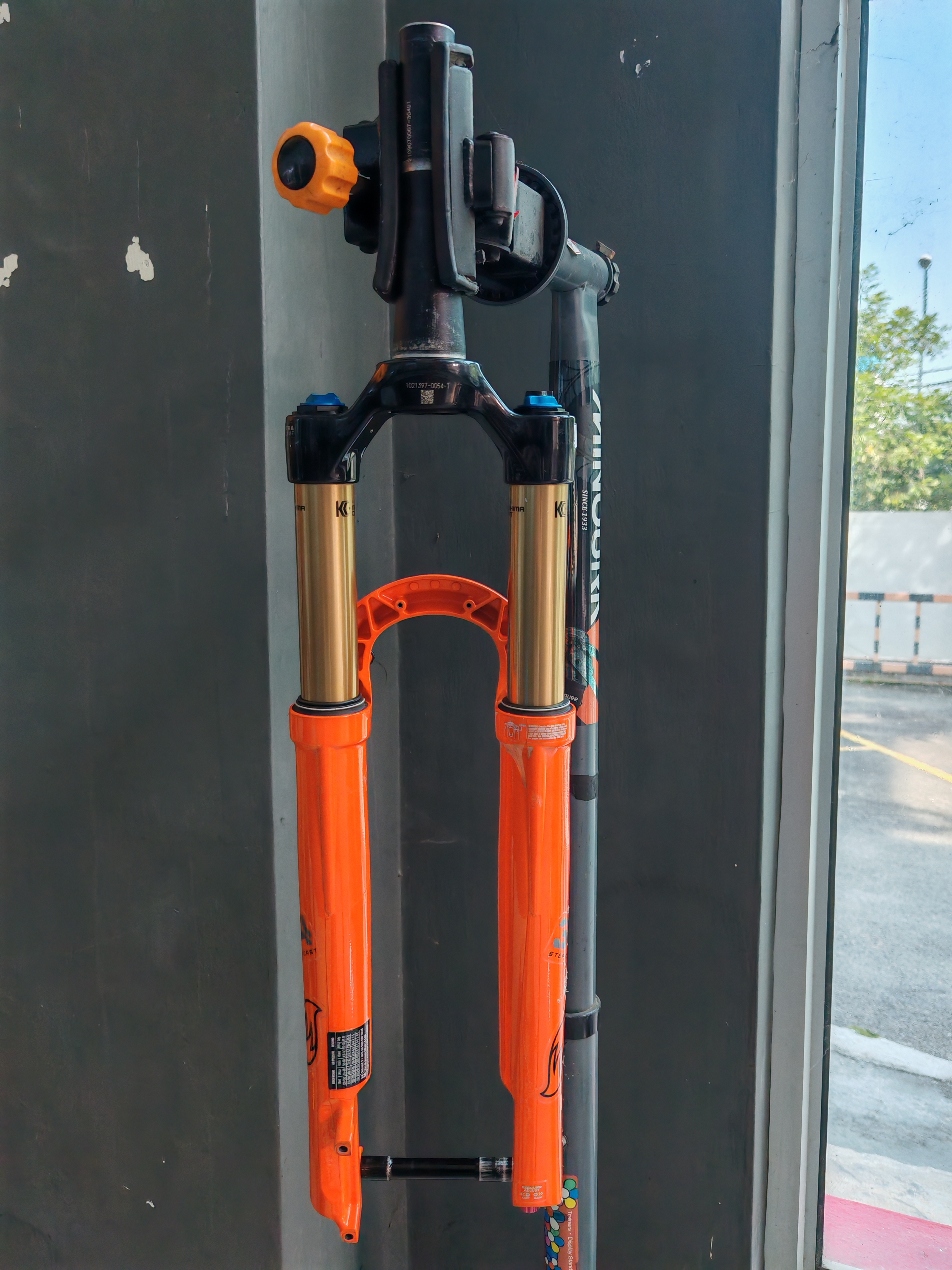 Fox Factory 34 Float (29er) 120mm travel - Brand New !!! Gloss Orange  WTS — photo 2