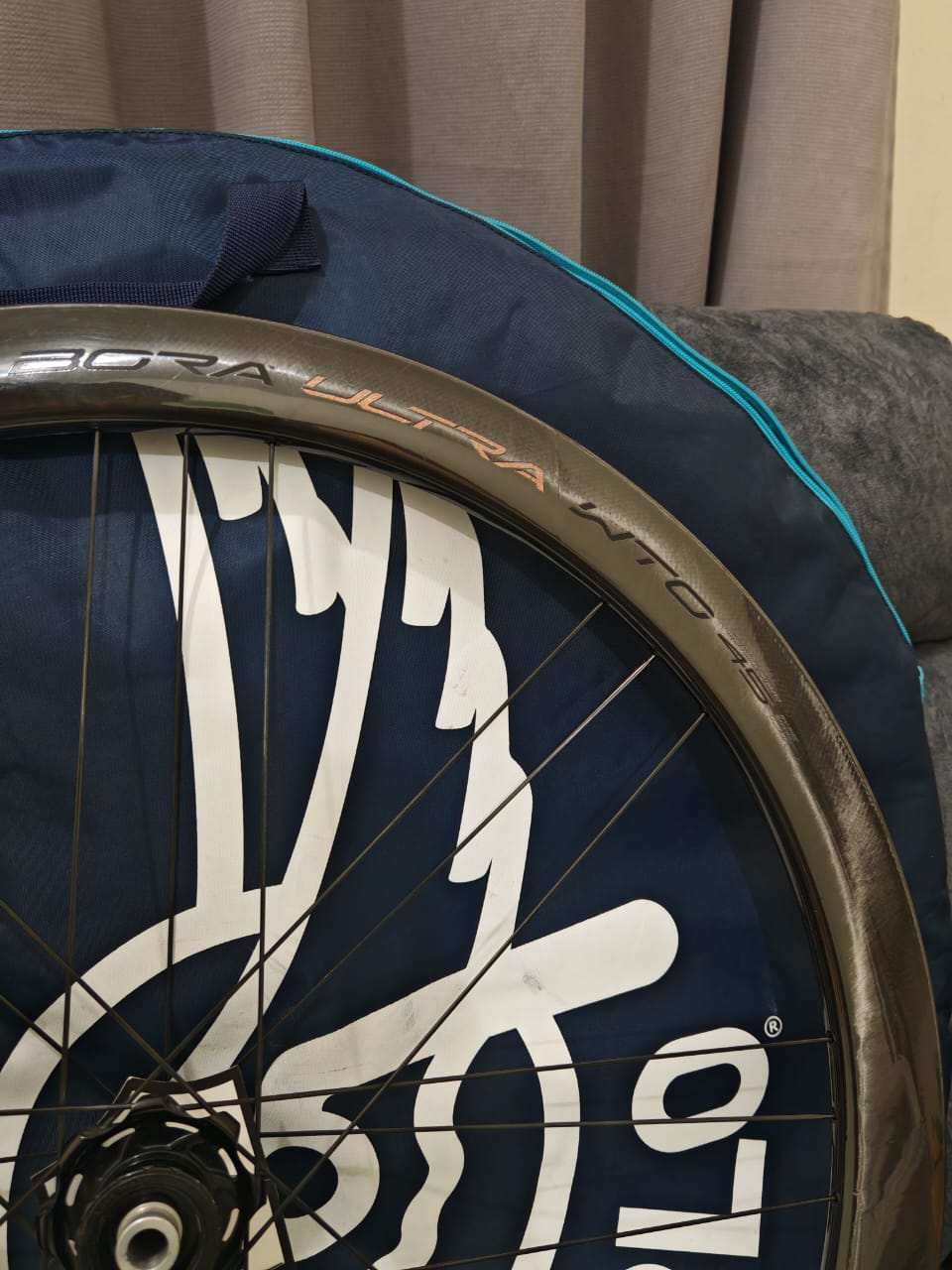 Campagnolo Bora WTO Ultra 45 (Disc) - (Like New !!!) — photo 2