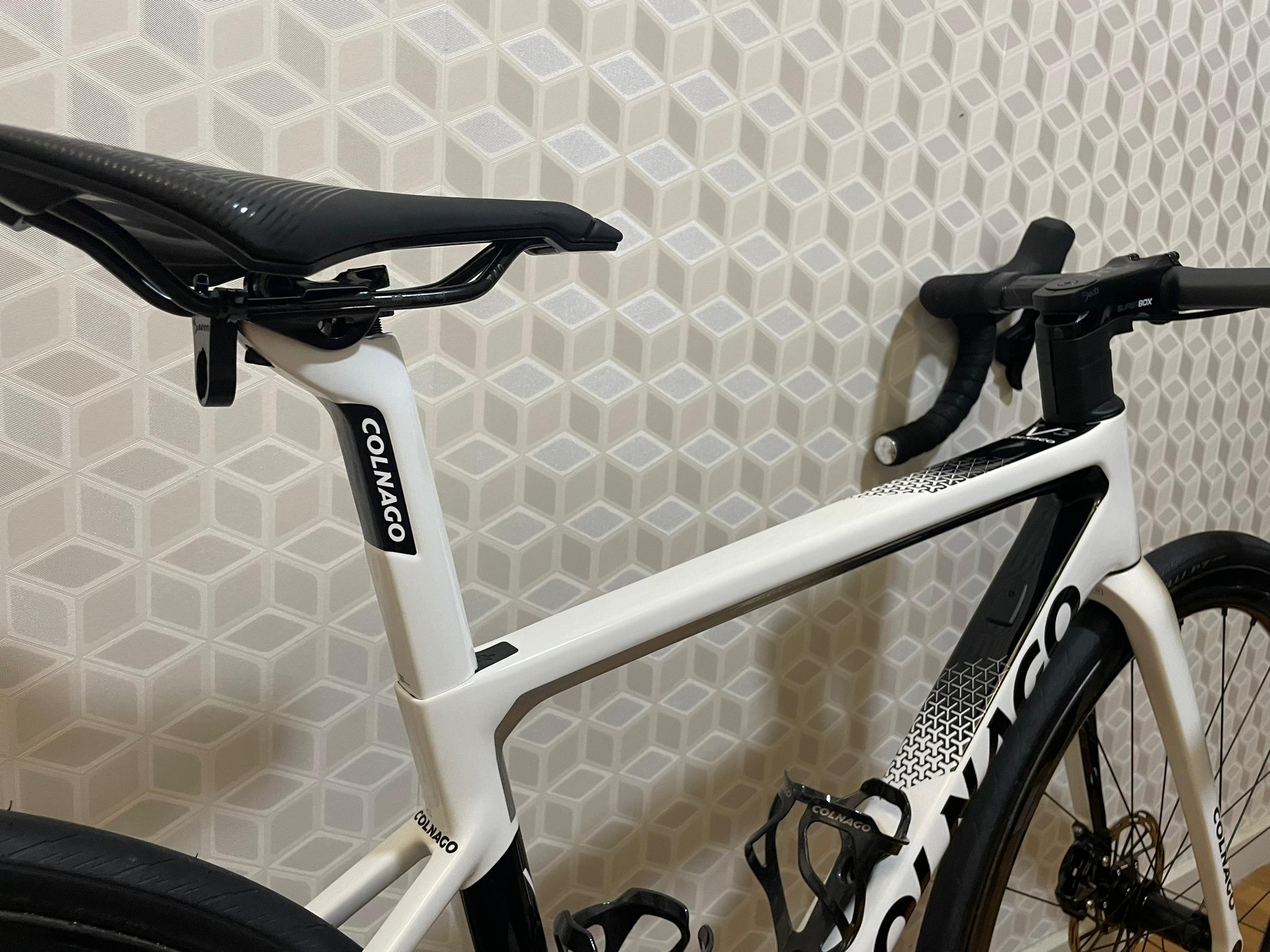 Colnago V3 (Size 42 )  Perfect for Triathlons & Ironman