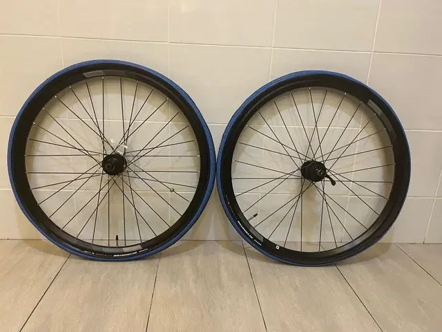 Wheelset and tire taken from Giant Liv Temp E+ — used bicycle for sale in Selangor, Malaysia