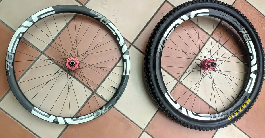 Enve M70 30mm 27.5" carbon wheelset — used bicycle for sale in Selangor, Malaysia