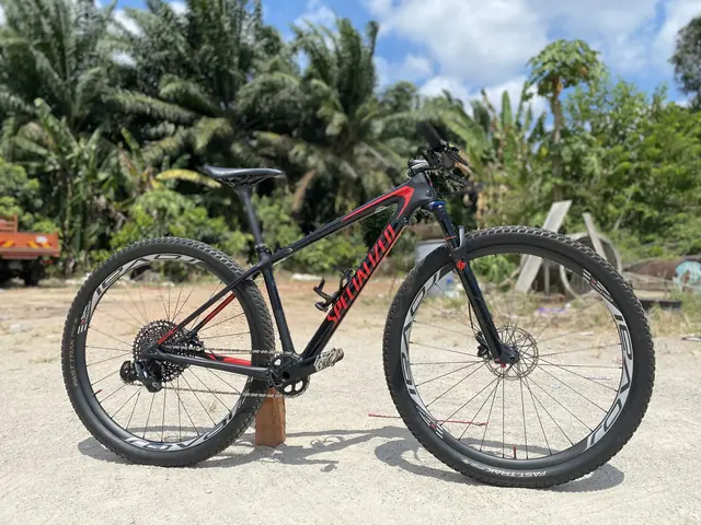 Specialized epic HT carbon — used bicycle for sale in Johor, Malaysia