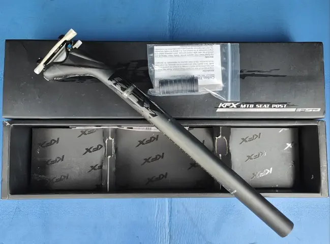 FSA Carbon SB25 27.2 Seatpost — brand new bicycle for sale in Selangor, Malaysia