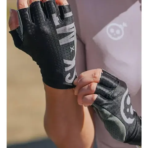 SKULL MONTON GLOVES HALF FINGER SKxMT — brand new bicycle for sale in Selangor, Malaysia