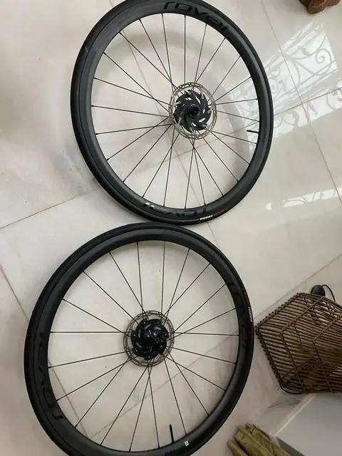 Pair of Roval Alpinest wheels ,Clincher. — used bicycle for sale in Malaysia