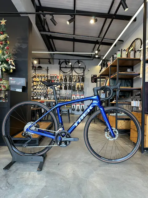 Trek Domane SL 6 Gen 4 size 50 — brand new bicycle for sale in Kuala Lumpur, Malaysia