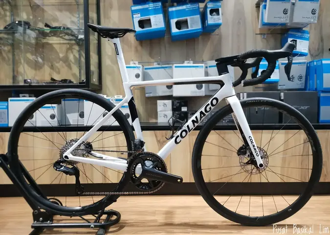 Colnago V3 Ultegra DI2 Disc Road Bike — brand new bicycle for sale in Johor, Malaysia