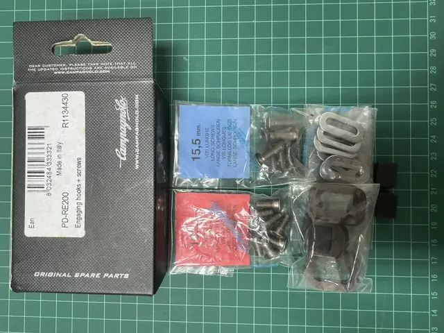 Campagnolo Record Chorus Pro Fit Ckeat Engaging Hooks + Screw PD-RE200 — brand new bicycle for sale in Melaka, Malaysia