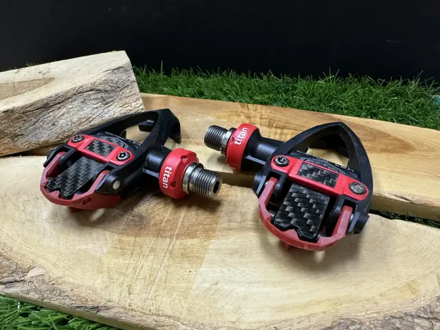 Time Titan Carboflex flecible carbon blade red/black - used — used bicycle for sale in Melaka, Malaysia
