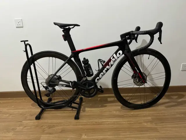 Cervelo S3 FRAMESET & GROUPSET LEFT (Disc) — used bicycle for sale in Kuala Lumpur, Malaysia