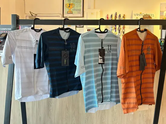 MONTON WOMEN CYCLING SHORT SLEEVE JERSEY — brand new bicycle for sale in Selangor, Malaysia