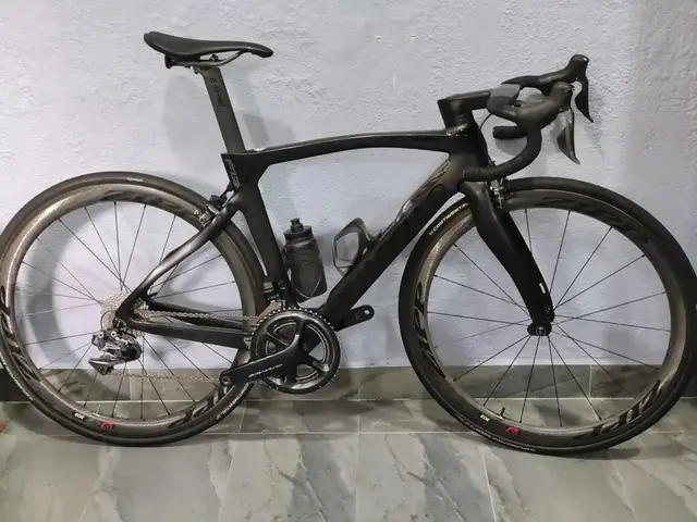 Pinarello Dogma F12 Rim Brake — used bicycle for sale in Kuala Lumpur, Malaysia