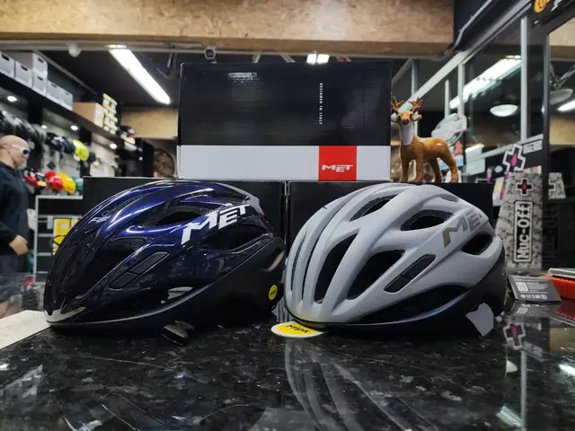 MET ESTRO MIPS® - Cycling Helmet for Road — brand new bicycle for sale in Sarawak, Malaysia