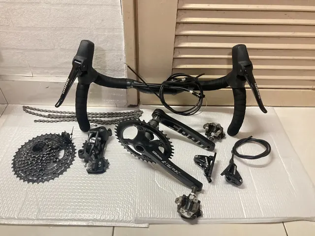 SRAM APEX 1 Gravel Groupset FREE Specialized Handlebars + Shimano XT pedals — used bicycle for sale in Selangor, Malaysia