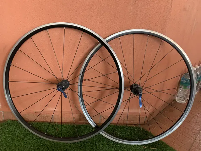 SHIMANO Wheelset WH-RS010 (11 Speed - Genuine) for RB — used bicycle for sale in Negeri Sembilan, Malaysia